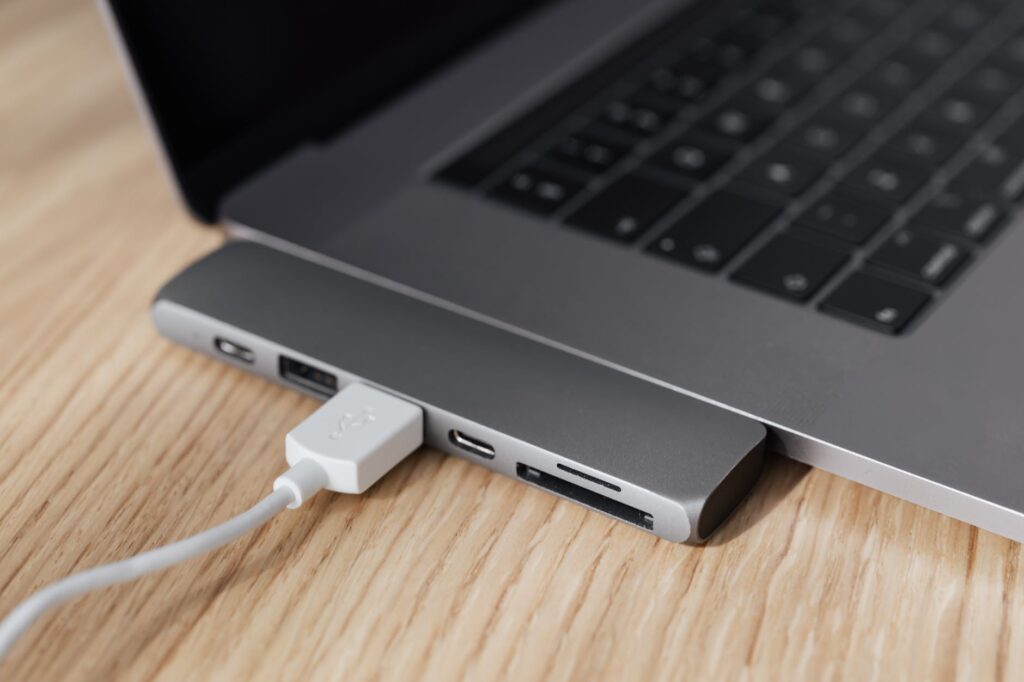 La defensa definitiva: ¿Qué es una computadora Air Gapped? 3 usb