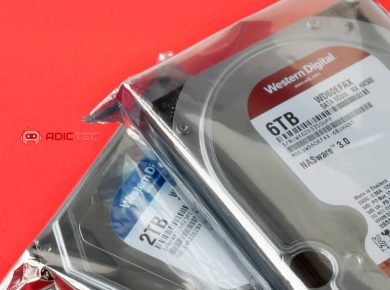 Diferencias Entre SSD, SSHD y HDD para un Ordenador: Cuál Elegir 15 Imagen de dos discos duros Western Digital, uno de 2TB y otro de 6TB, en sus respectivos embalajes de plástico.