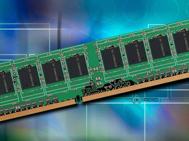 ¿Qué es la Memoria RAM Virtual? Entiende la Función de RAM Boost y RAM Plus en tu Dispositivo 7 Imagen de un módulo de memoria RAM sobre un fondo abstracto de tecnología.